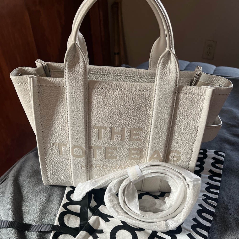 Marc Jacobs cross body/mini bag